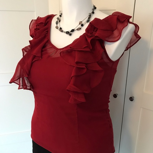{BOGO} Ruffled Top - Picture 2 of 7